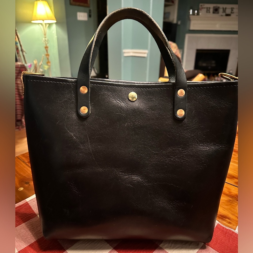 KMM & Co. Mini Travel tote - black with lava pocket - Picture 2 of 4